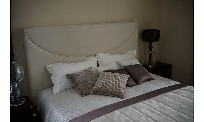 Кровать Francesco Pasi Ellipce 9060