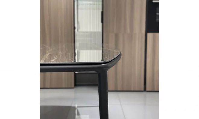 Стол обеденный Midj Lea T1940190