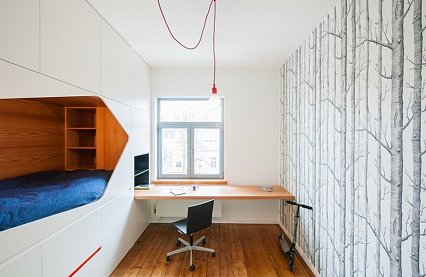 Кровать в стене — оригинальный интерьер от  Van Staeyen Interior Architects
