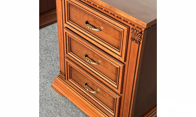 Письменный стол Mebel Group M Treviso 134SCR.01CI