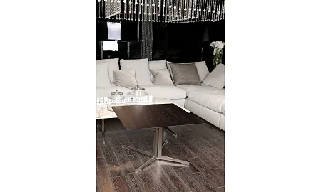 Столик FLEXFORM Fly Satined