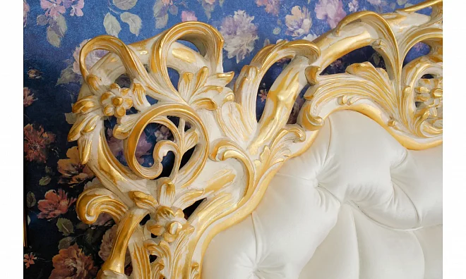 Спальня Rampoldi Комплект: Кровать (Gold Leaf)+2 Тумбы (Walnut+Gold)+Покрывало И Декоративные Подушки AGRI100+AUR102