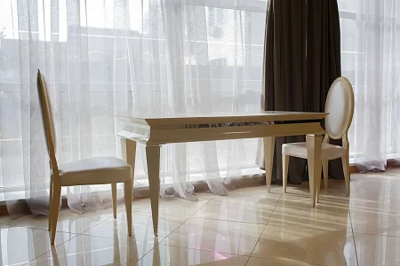 Стол пиьсменный RE DECO