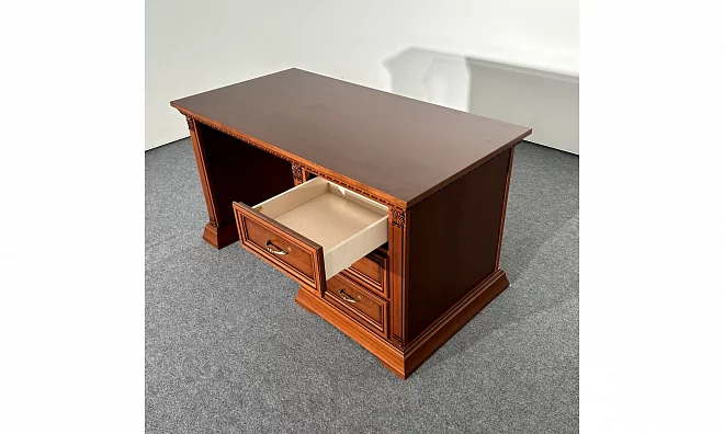 Письменный стол Mebel Group M Treviso 134SCR.01CI