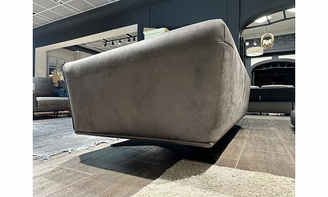 Диван Saloni New Castle 441644