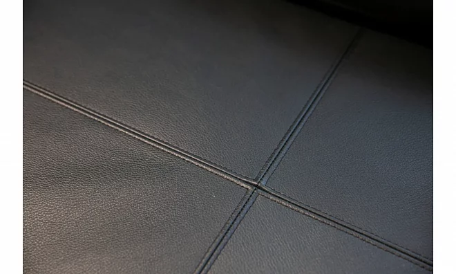 Диван POLTRONA FRAU Scarlett SCARLETT